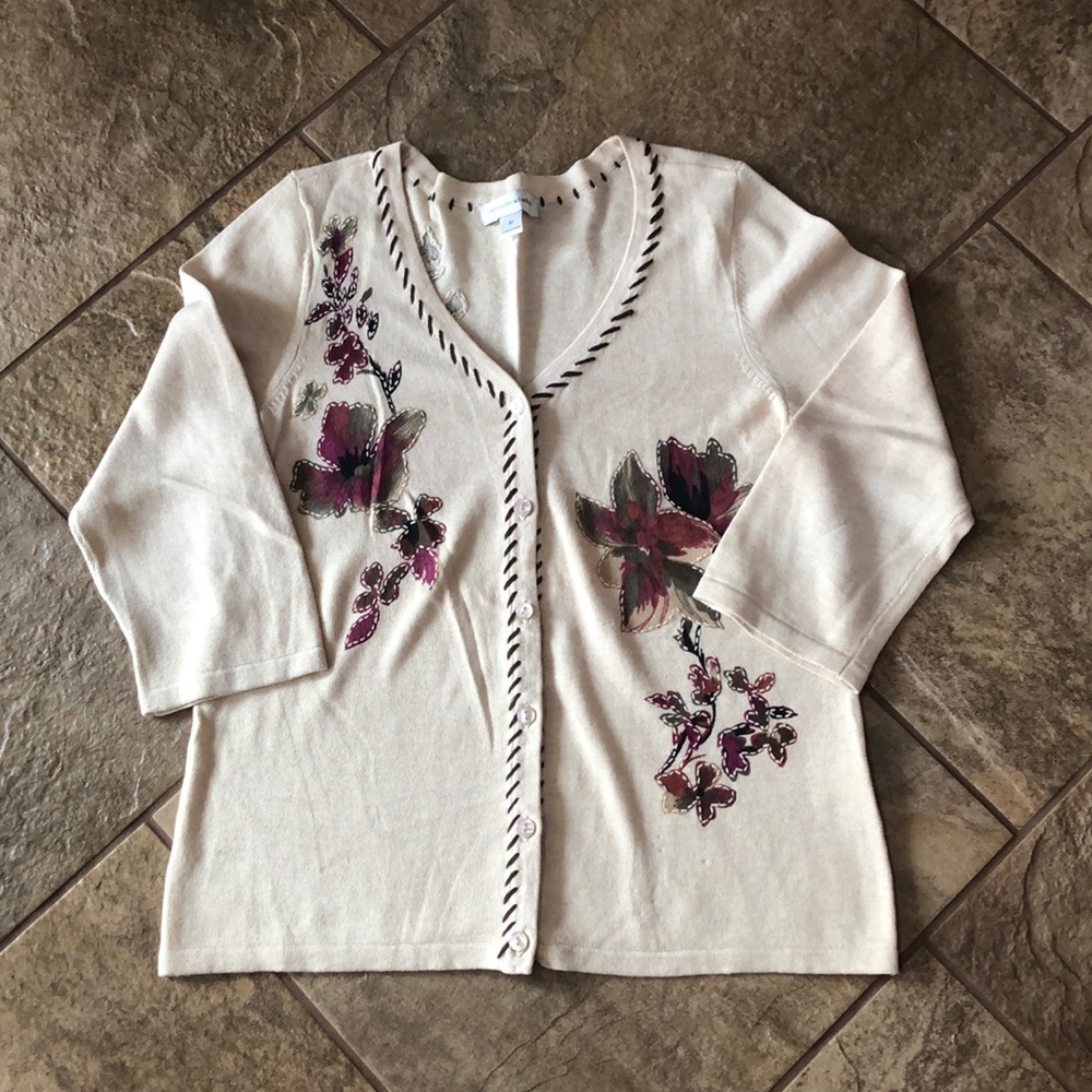 + CHRISTOPHER & BANKS +  Flower Cardigan